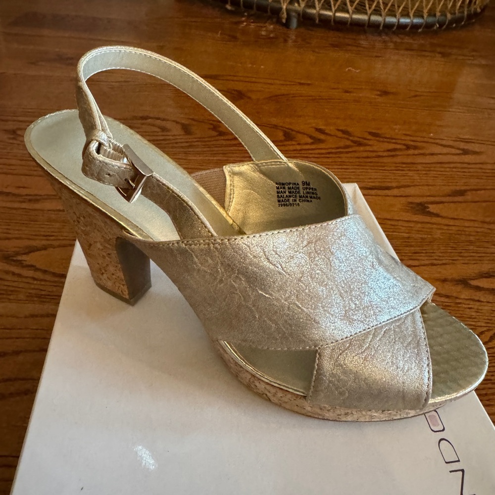 Bandolino gold heel sandals